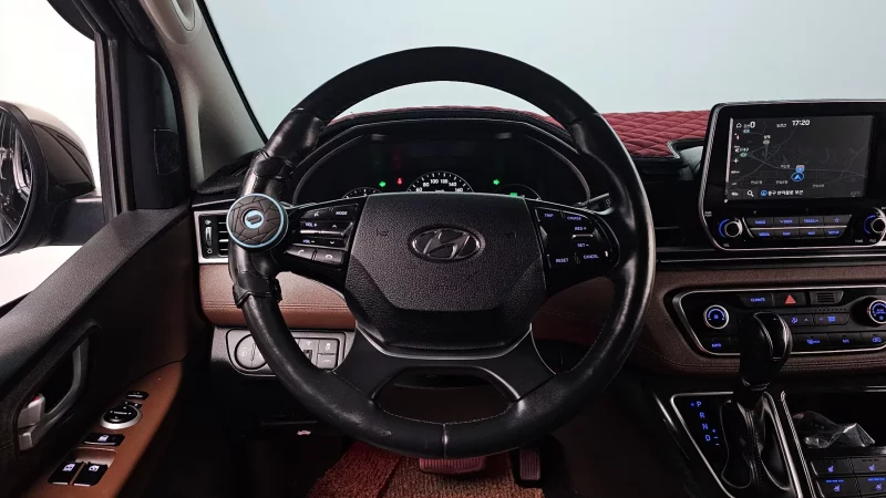 Hyundai Grand Starex