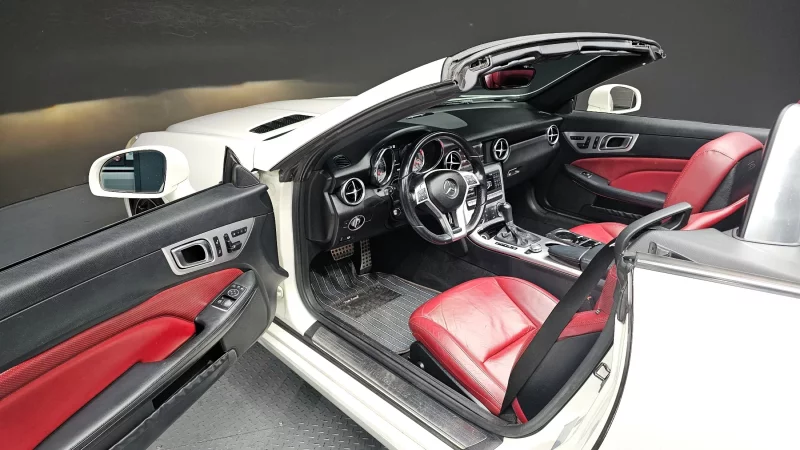 Mercedes-Benz SLK-Class