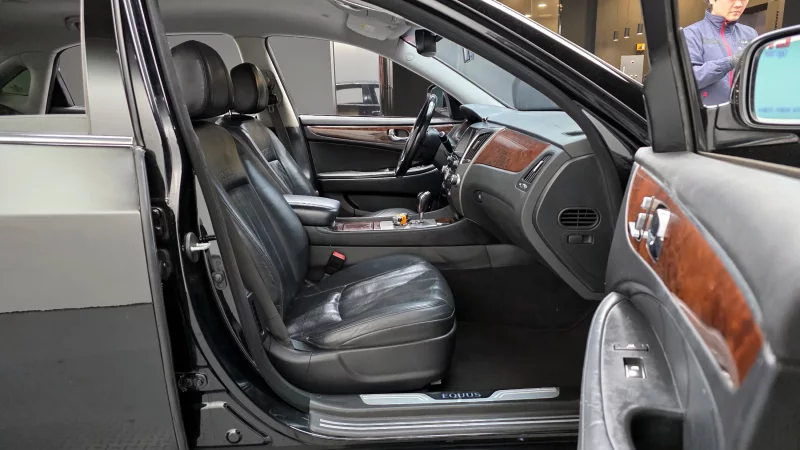 Hyundai Equus