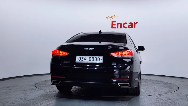 Hyundai Genesis