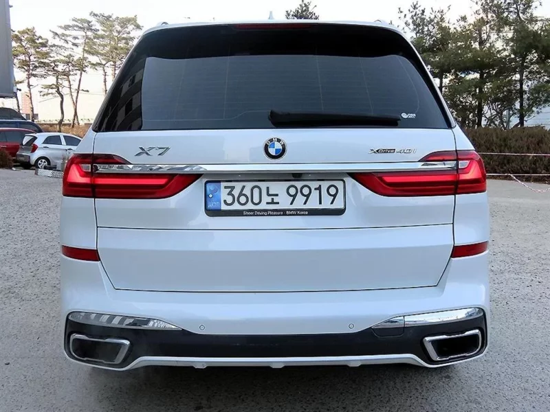 BMW X7
