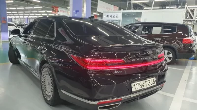 Genesis G90