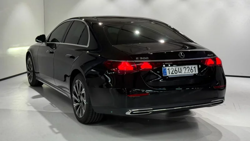 Mercedes-Benz E-Class