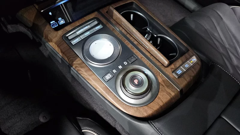 Genesis Electrified G80