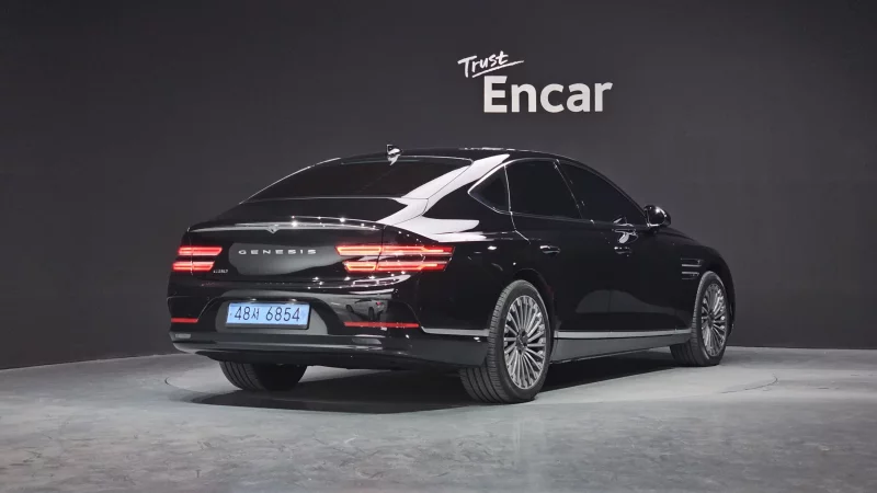 Genesis Electrified G80