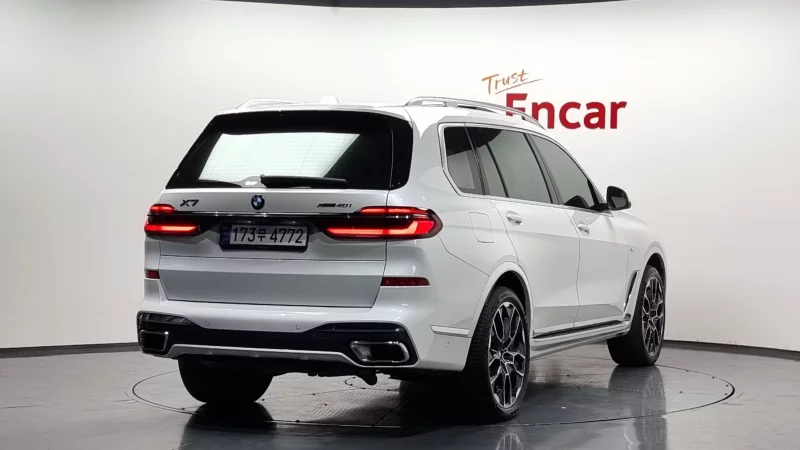 BMW X7