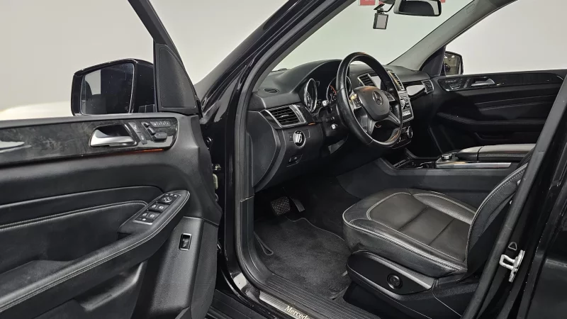 Mercedes-Benz M-class