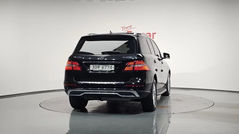 Mercedes-Benz M-class