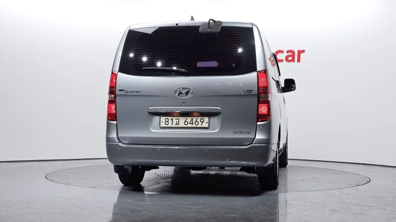 Hyundai Starex