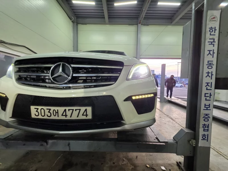 Mercedes-Benz M-class