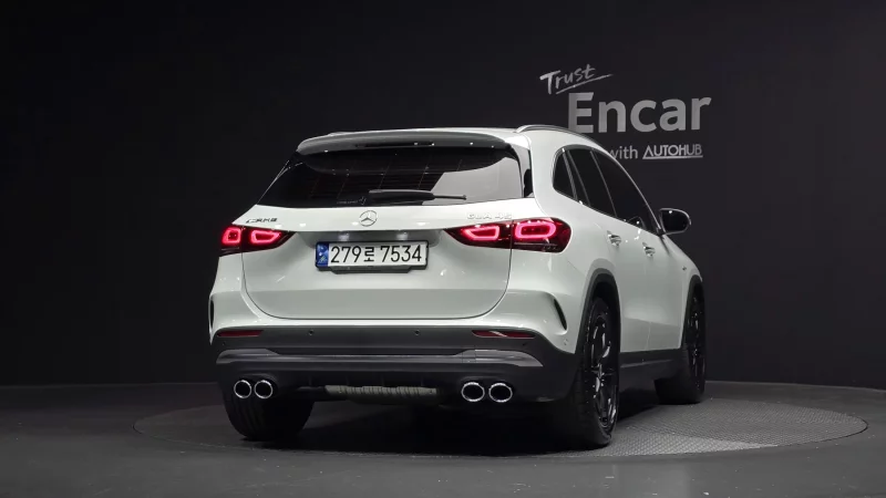 Mercedes-Benz GLA-Class