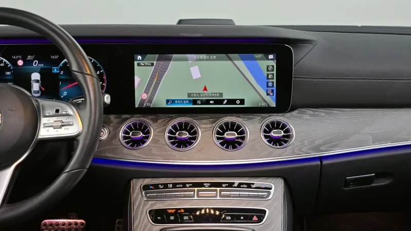 Mercedes-Benz CLS-Class