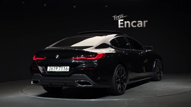 BMW 8-Series