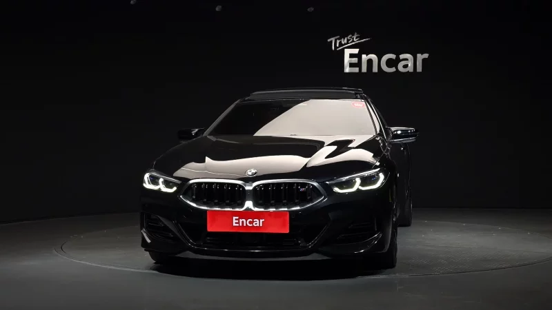 BMW 8-Series