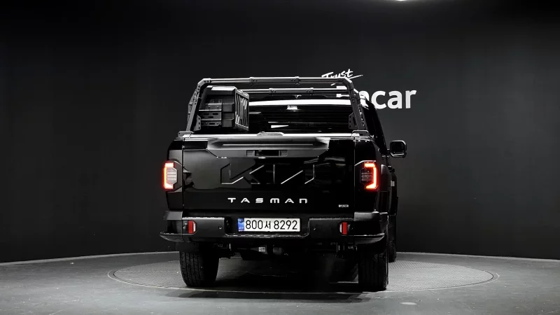 Kia Tasman