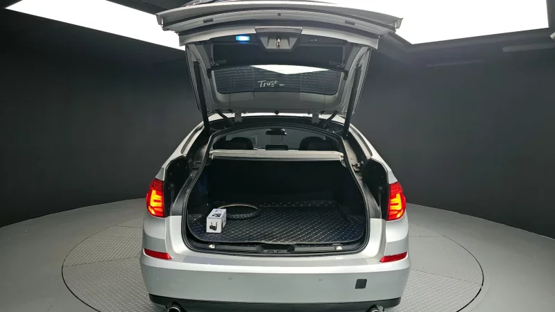 BMW 5-Series Gran Turismo