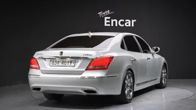 Hyundai Equus