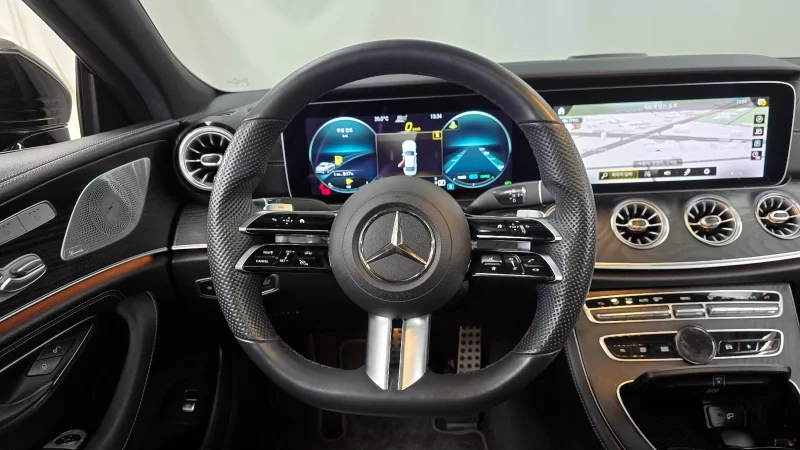 Mercedes-Benz CLS-Class