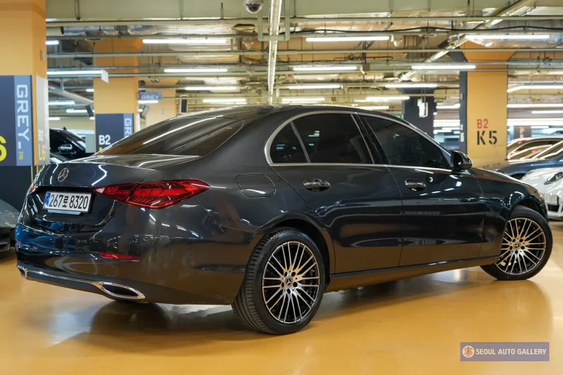 Mercedes-Benz C-Class