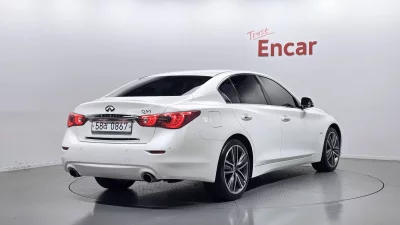 Infiniti Q50