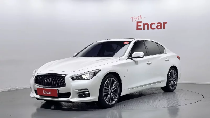 Infiniti Q50