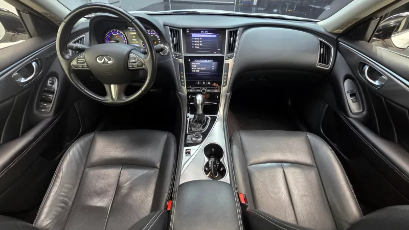 Infiniti Q50