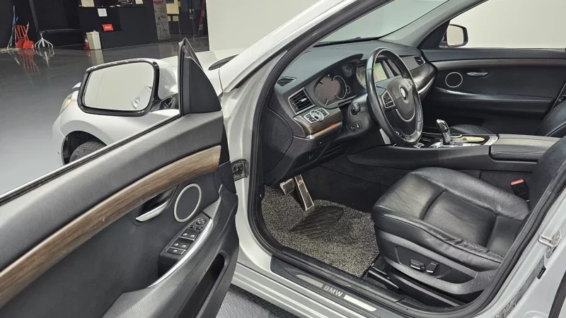 BMW 5-Series Gran Turismo