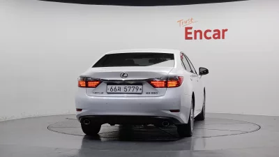Lexus ES350