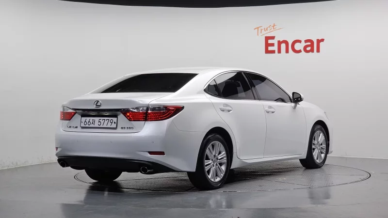 Lexus ES350