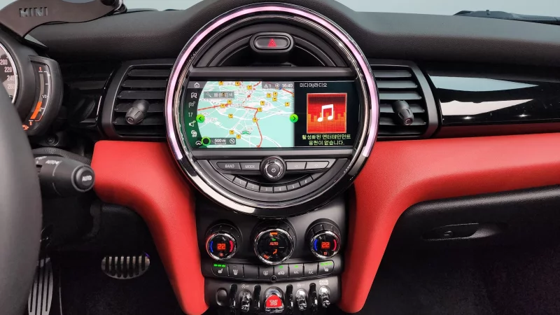 MINI Cooper Convertible