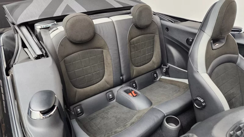 MINI Cooper Convertible