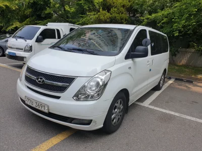 Hyundai Grand Starex
