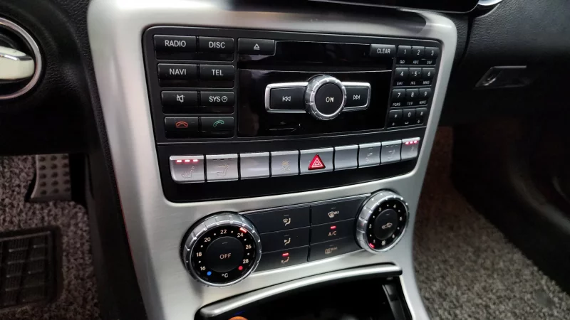 Mercedes-Benz SLK-Class