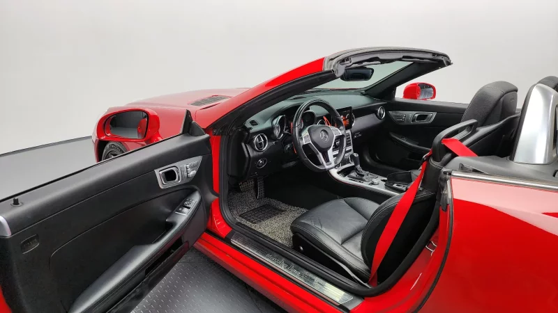 Mercedes-Benz SLK-Class