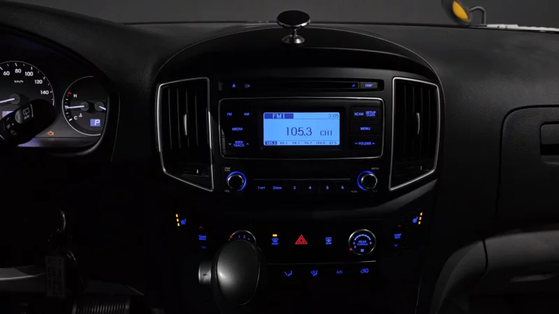 Hyundai Starex