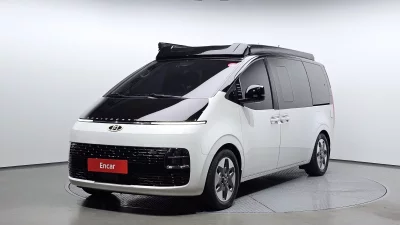 Hyundai Staria