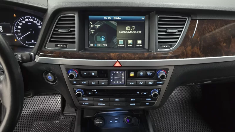 Hyundai Genesis
