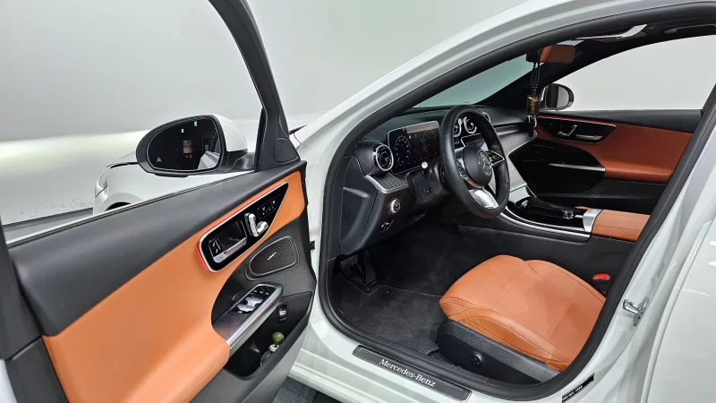 Mercedes-Benz C-Class