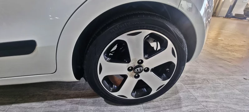 Kia pride