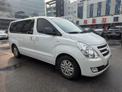 Hyundai Starex