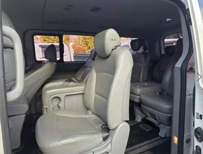 Hyundai Starex