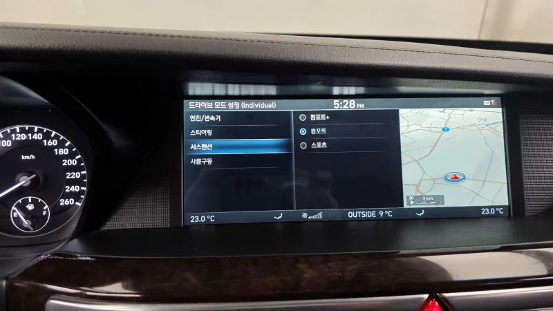 Genesis EQ900