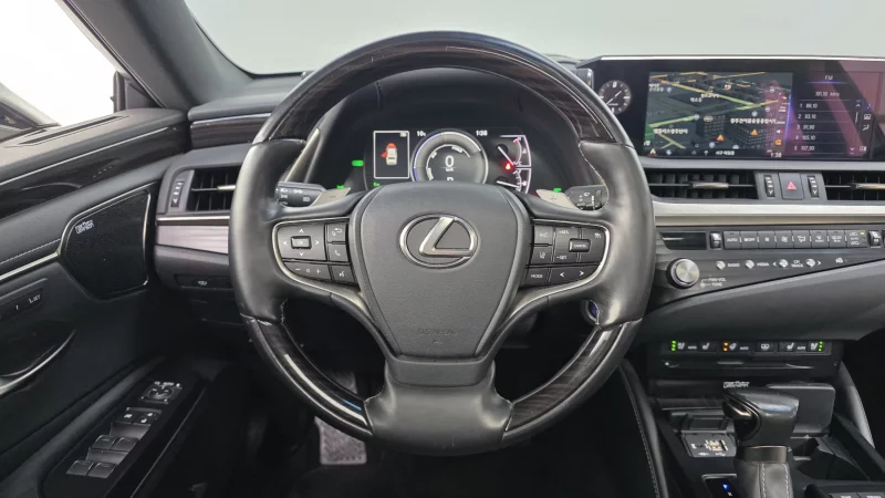 Lexus ES300h