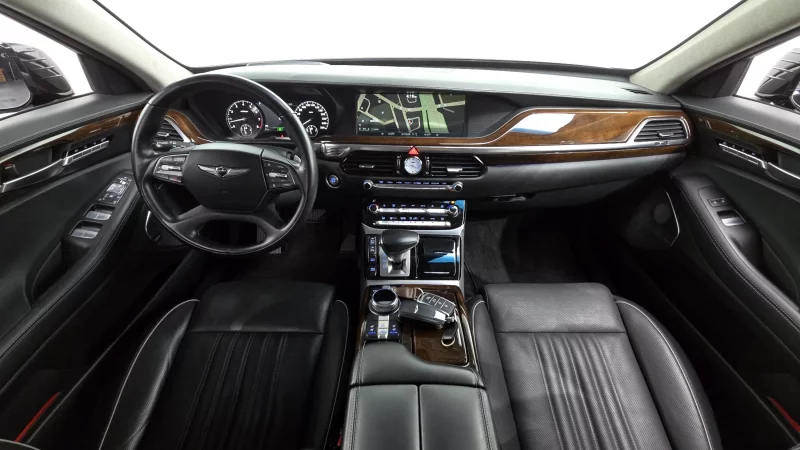 Genesis EQ900