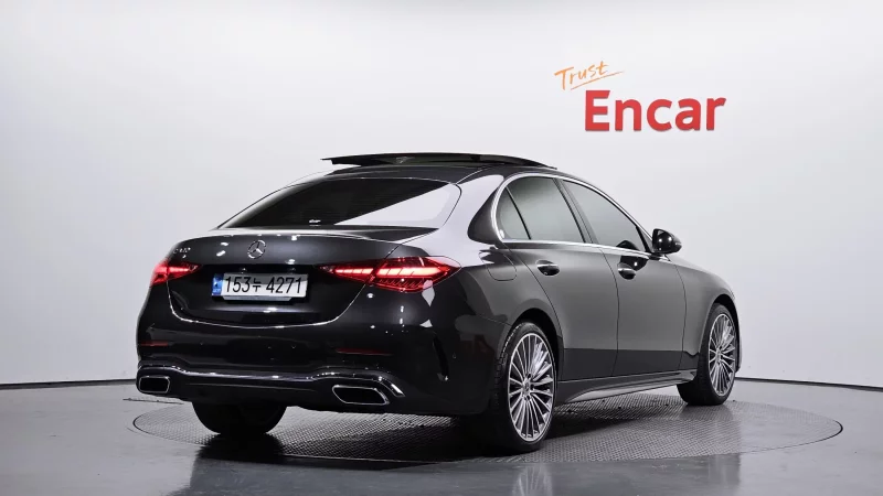 Mercedes-Benz C-Class