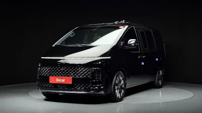 Hyundai Staria