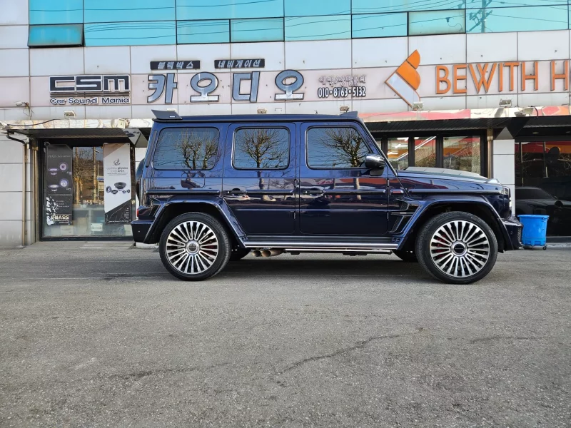 Mercedes-Benz G-Class