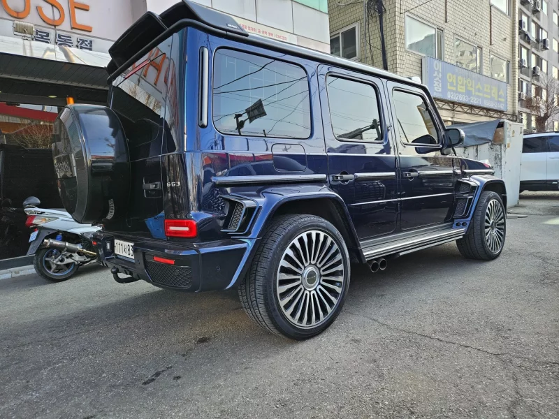 Mercedes-Benz G-Class