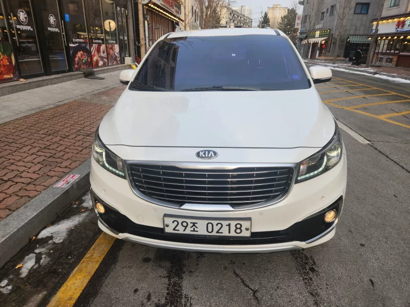 Kia Carnival