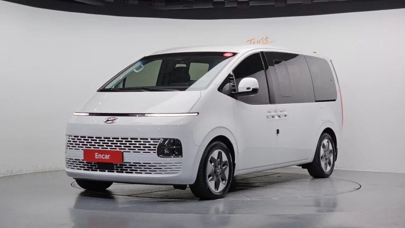 Hyundai Staria